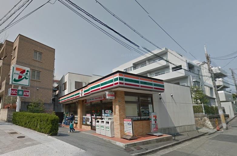 コンビニ　セブンイレブン阪急夙川駅南口店（コンビニ）まで700m