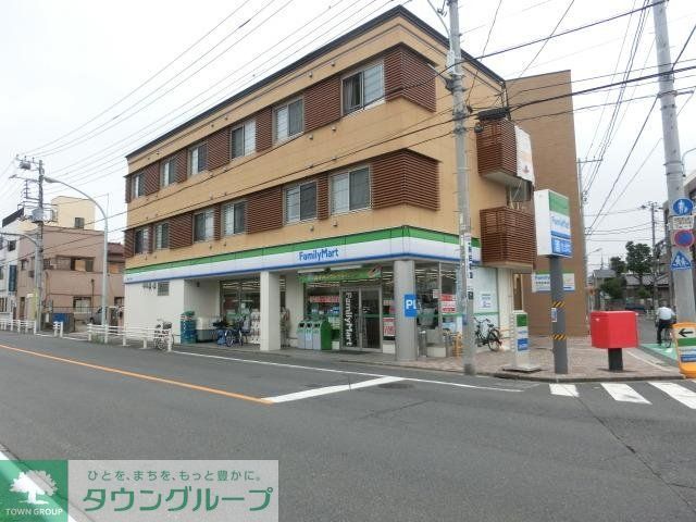 コンビニ　ファミリーマート（コンビニ）まで201m