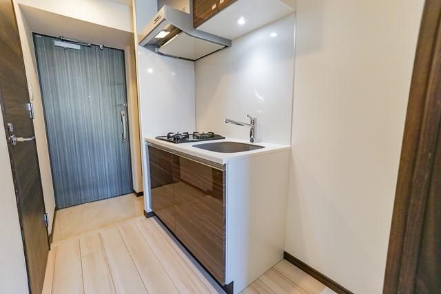 キッチン　コンパクトなキッチンで掃除もラクラク