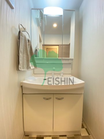 洗面設備　シンプルで使いやすい洗面台です！