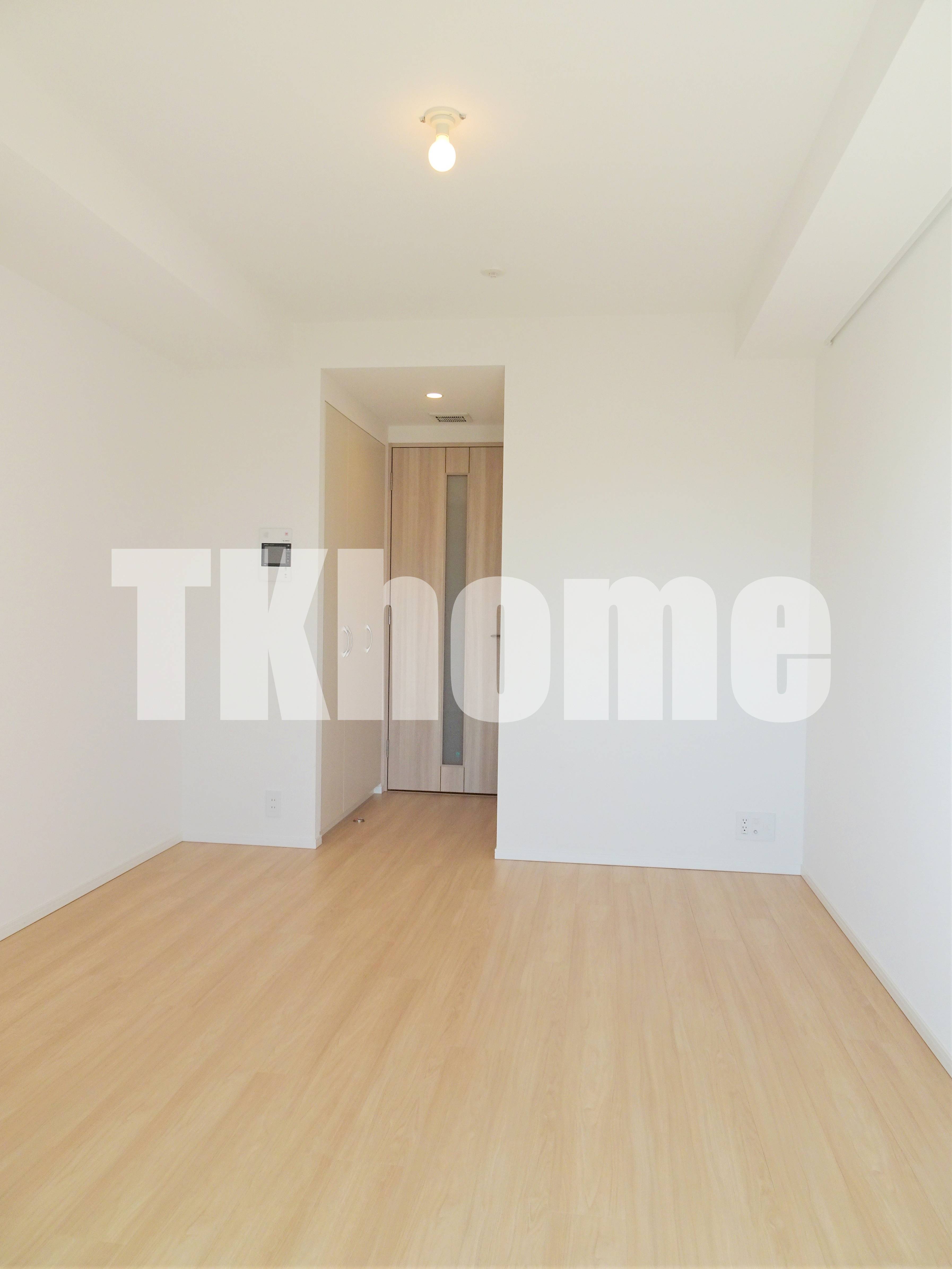 居室・リビング　南向きで日当たりと眺望の良い８．５帖の室内です