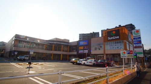 スーパー　サンリブもりつね（スーパー）まで360m