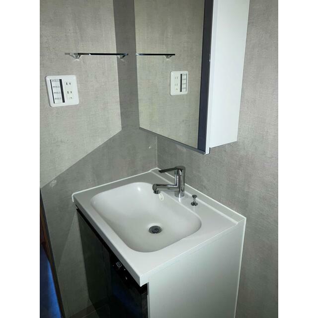 洗面設備　※同仕様写真含む