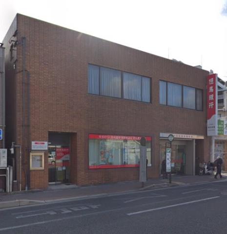 銀行　但馬銀行伊丹支店（銀行）まで347m