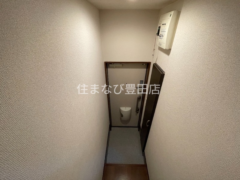 玄関　別部屋写真