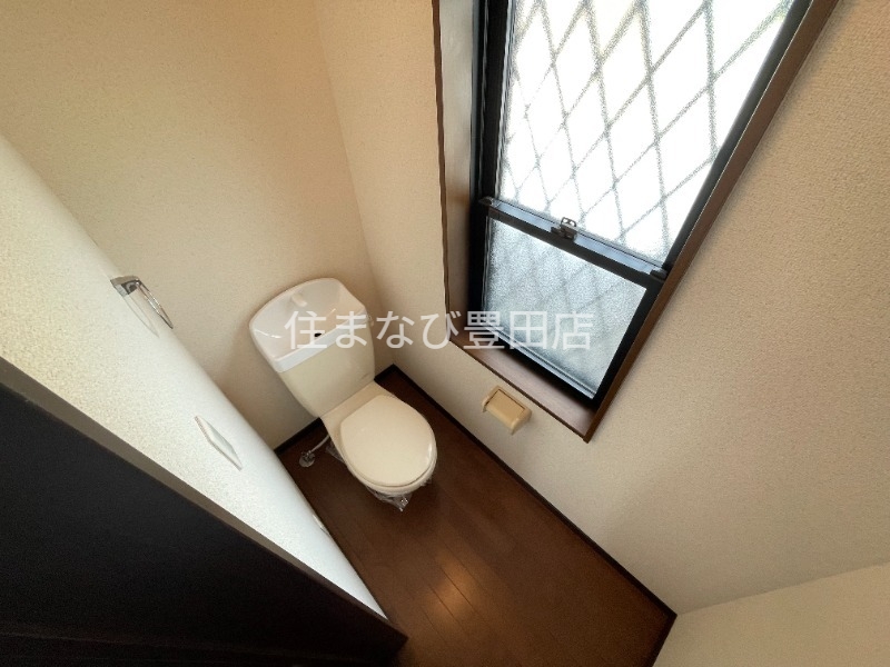 トイレ　別部屋写真