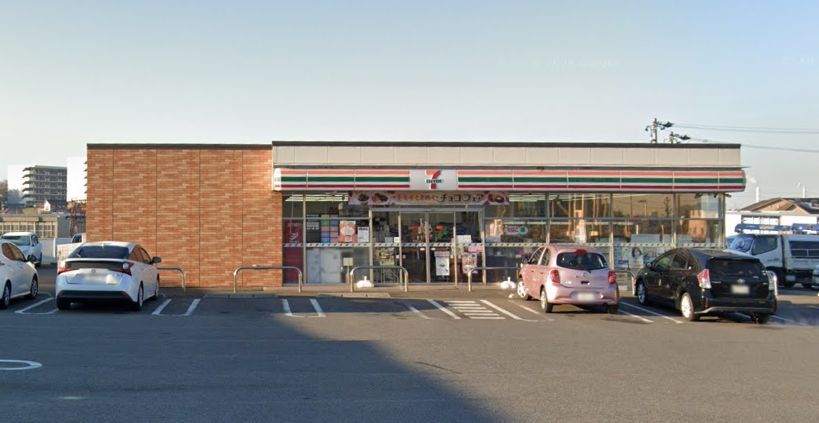 コンビニ　セブンイレブン東海市高横須賀町店（コンビニ）まで320m
