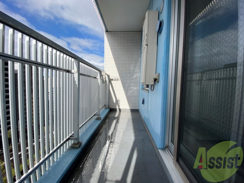 バルコニー　こちらはバルコニー。洗濯物が干せるようになっています。