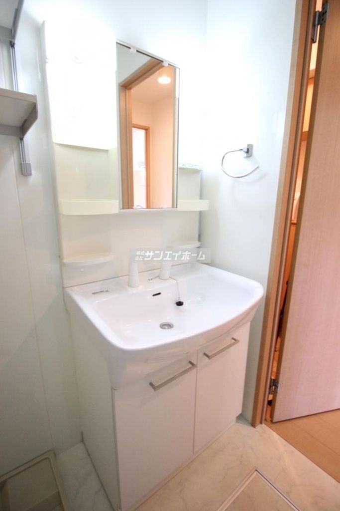 洗面設備　同仕様