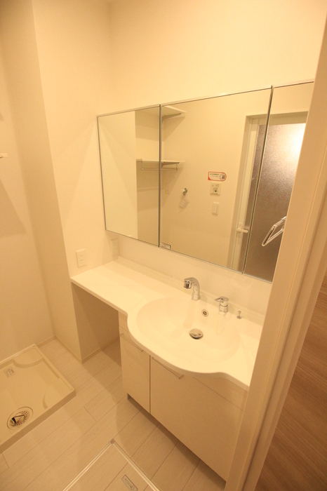 洗面設備　忙しい朝には欠かせない洗面所です