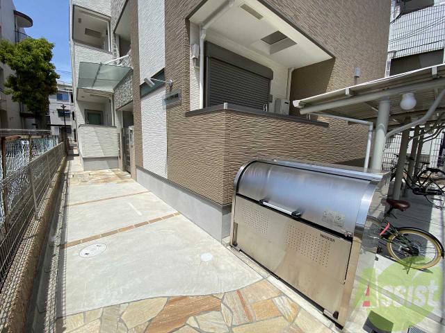 警察署・交番　東淀川警察署（警察署・交番）まで100m