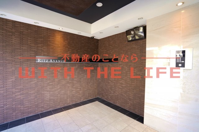 エントランス　建物の内部です