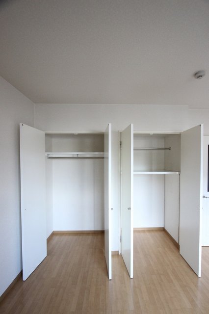 収納　同物件別号室のものです。