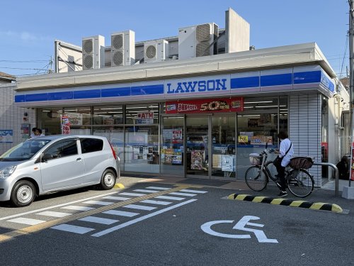 コンビニ　ローソン 東住吉照ケ丘店（コンビニ）まで653m
