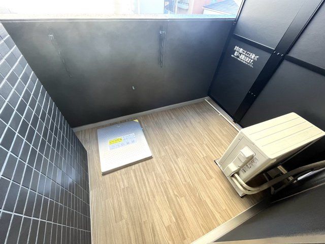 バルコニー　バルコニー