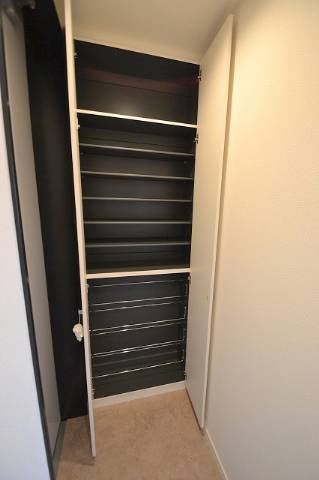 玄関　お問合せはシティホーム海田センター　082-821-2227