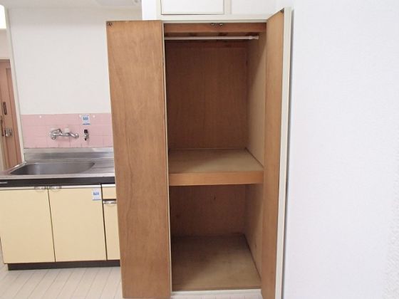 収納　参考写真掲載。