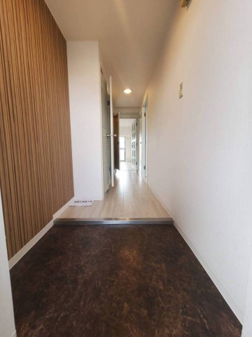 玄関　広々玄関