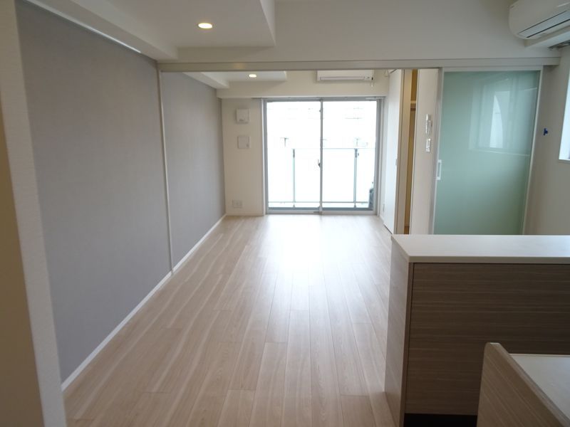 居室・リビング　☆明るい居間☆