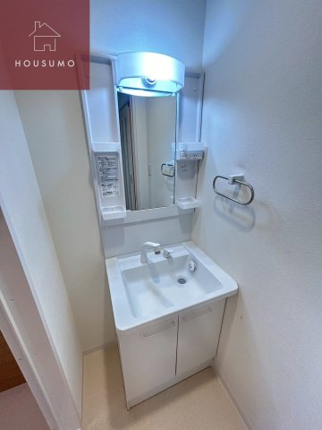 洗面設備　同施工会社・同型モデルの室内です。（参考写真・イメージ写真）