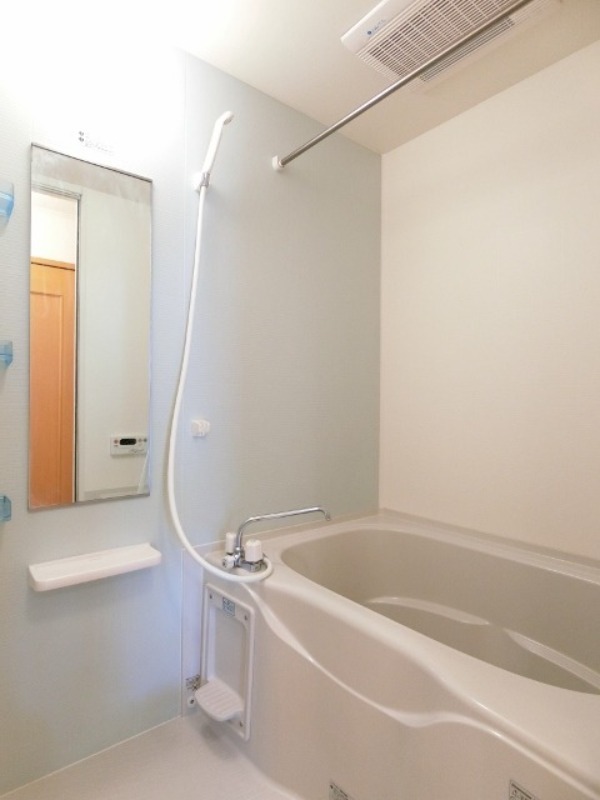 バス・シャワールーム　図面と現状に相違がある場合には現状を優先