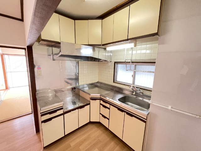 キッチン　２口ガスコンロ設置可能