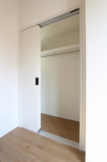 収納　※別部屋の写真です