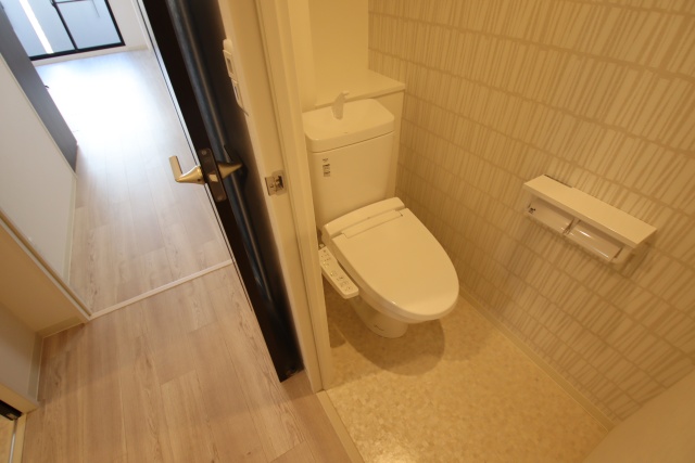 トイレ　※別室の参考写真の為、現況優先です。