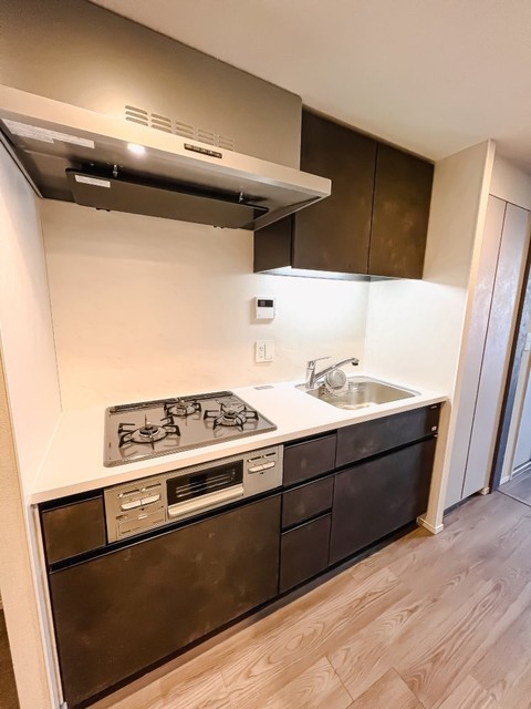 キッチン　※写真は同タイプ住戸です。