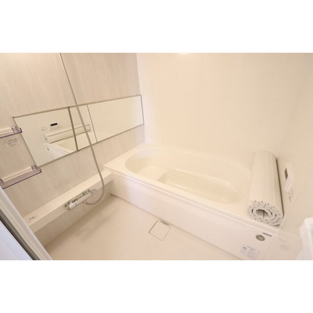 バス・シャワールーム　追い焚き・浴室乾燥機完備