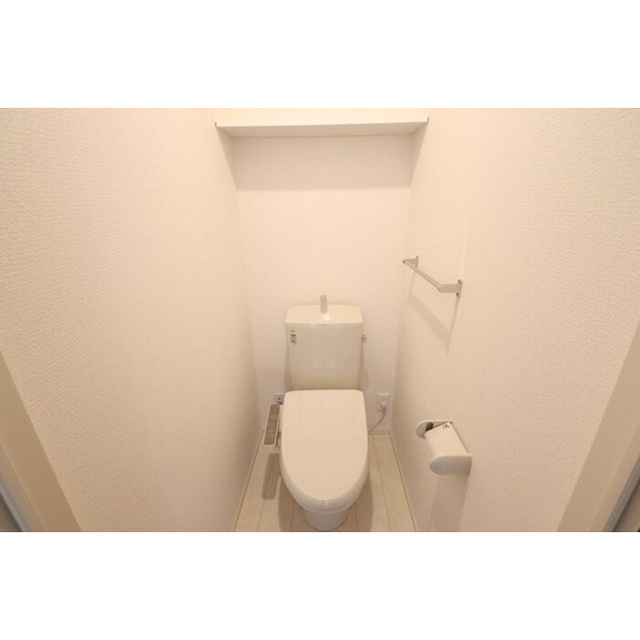 トイレ　ウォシュレット完備