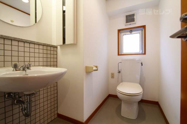 トイレ　４Ａ号室の写真です。