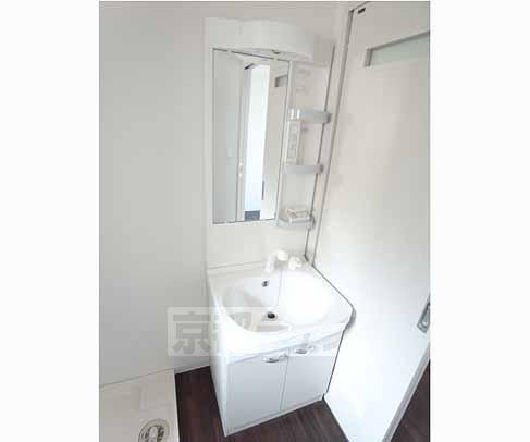 洗面設備　シャンプードレッサー付き