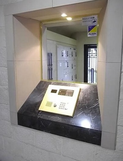 エントランス　オートロック