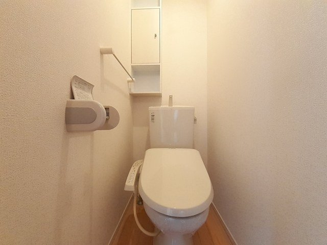 トイレ　清潔感のあるトイレです
