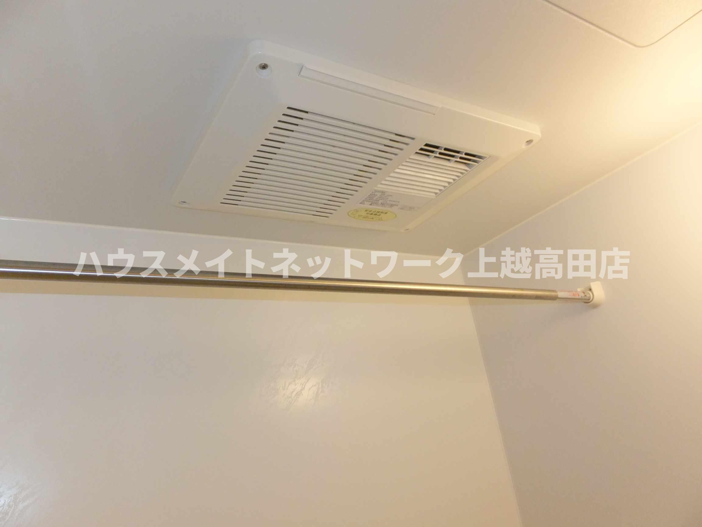 バス・シャワールーム　浴室換気乾燥機