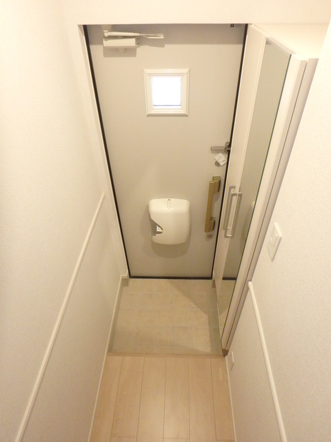 玄関　別号室参照