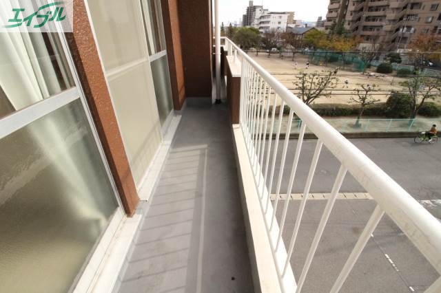 バルコニー　バルコニー