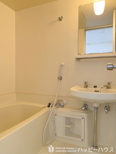 バス・シャワールーム　参考写真（別部屋の写真のため内装は異なります。現状優先）