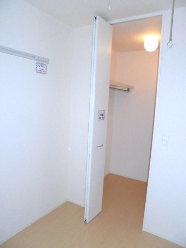 収納　図面と現状に相違がある場合には現状を優先