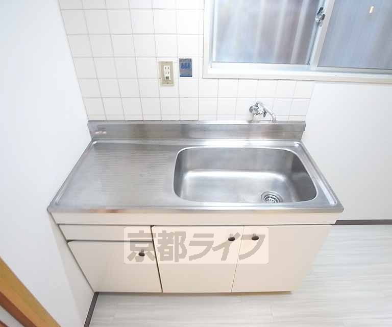 キッチン　コンロ１口置けます。