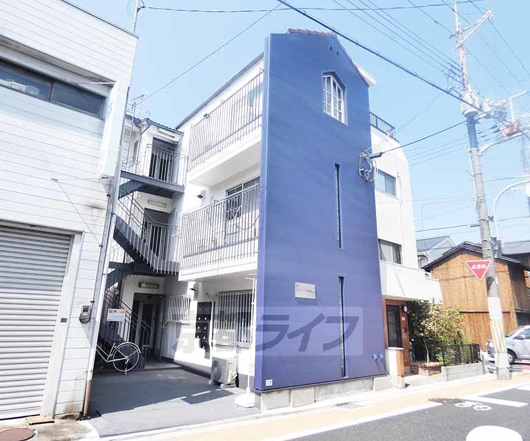 建物外観　きれいに生れ変りました。