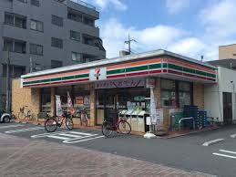 コンビニ　セブンイレブン 葛飾亀有4丁目店（コンビニ）まで390m