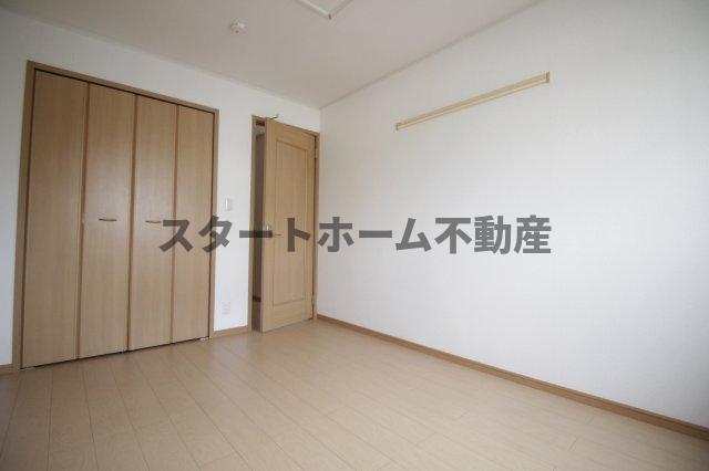 その他部屋・スペース　落ち着いて過ごせるお部屋なので、寝室にいかがでしょうか