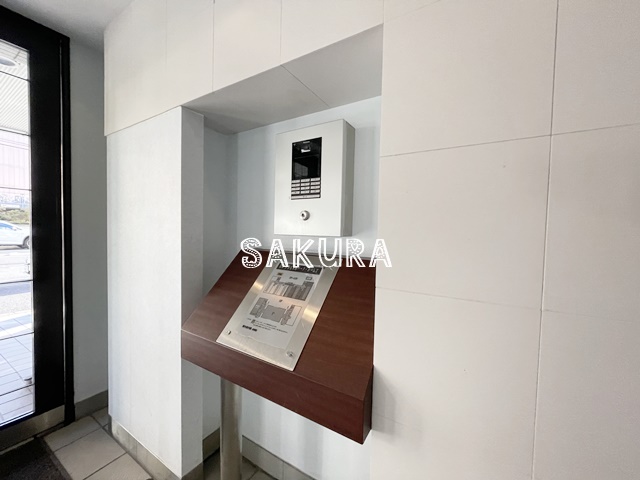 セキュリティ　女性の方でも安心のモニター付きインターホン♪