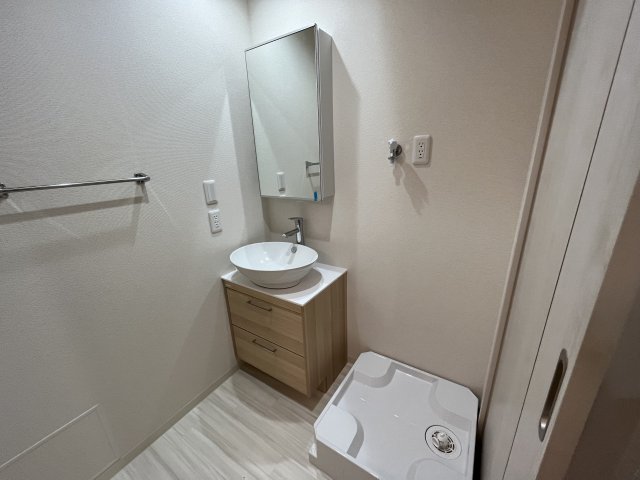 洗面設備　独立洗面化粧台付き☆