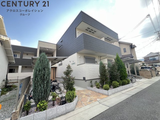 建物外観　オートロック付きで安心です！