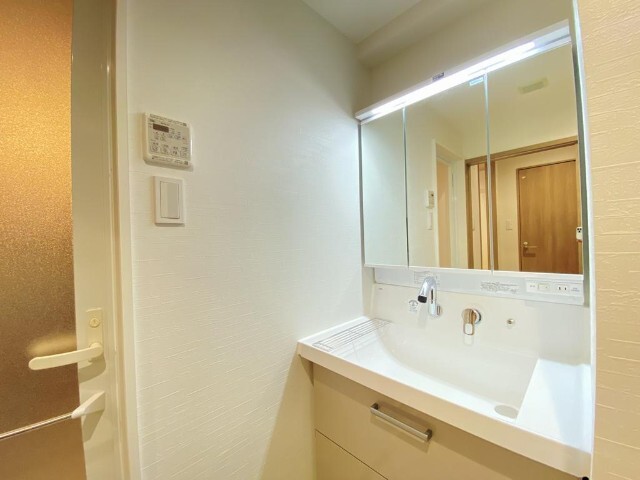 洗面設備　同物件別室のイメージ写真