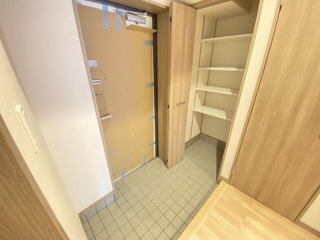 玄関　同物件別室のイメージ写真