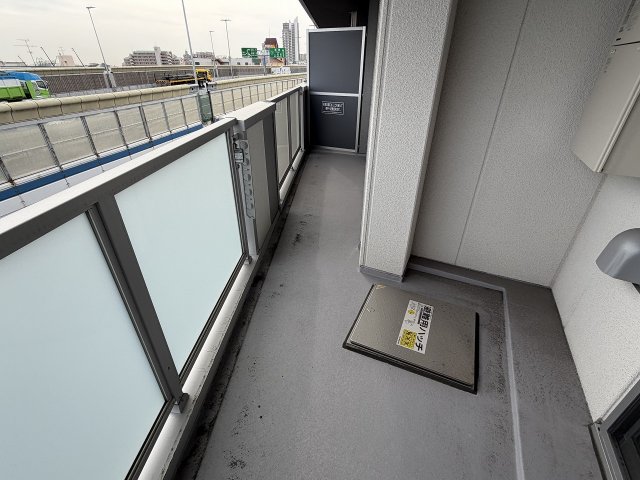 バルコニー　陽当たり良好なバルコニーです